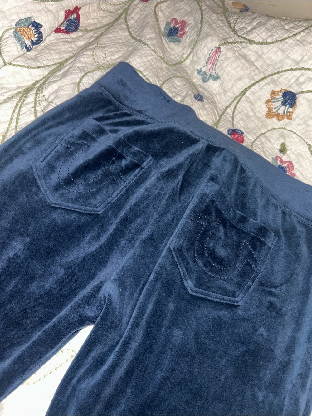 True Religion Navy Women’s Sweatpants - Picture 4 of 5